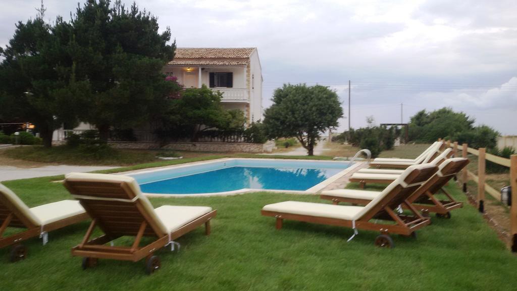Elli Beach Apartments And Studios Almiros Beach Bilik gambar